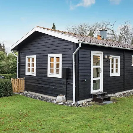 3 Bedroom Lovely In Gorlev