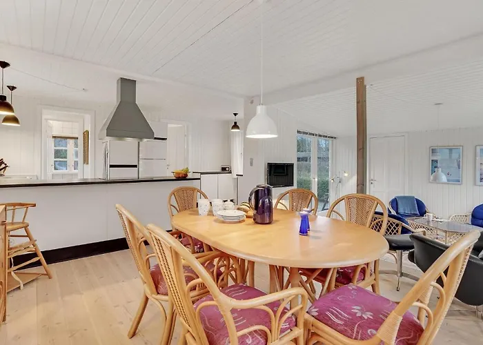 בית נופש 3 Bedroom Lovely In Gorlev