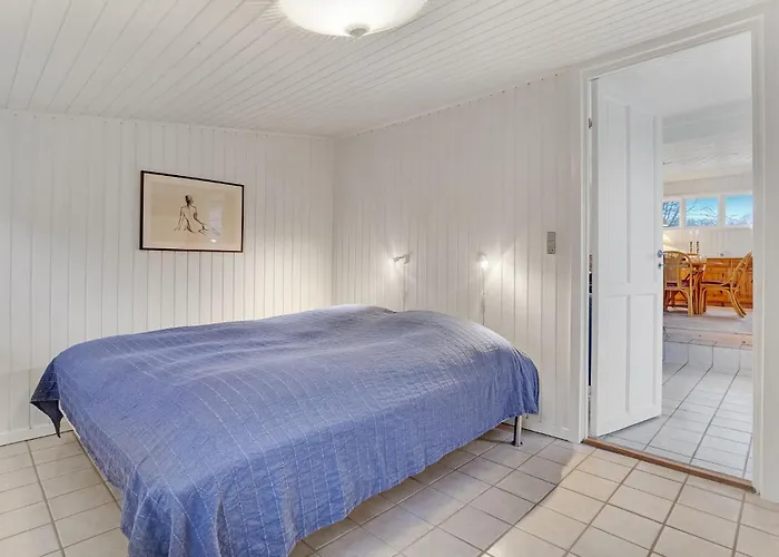 בית נופש 3 Bedroom Lovely In
